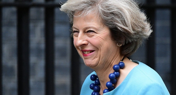 СМИ Британии напали с разгромной критикой на Терезу Мэй