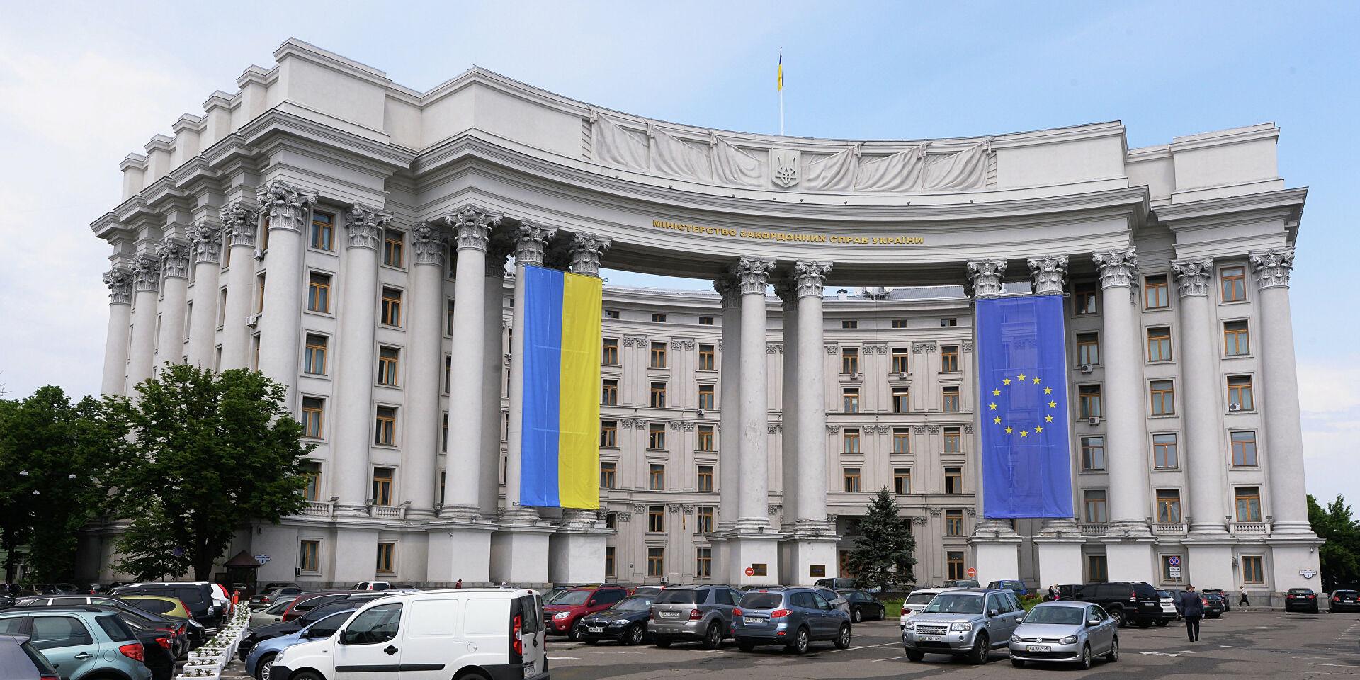 Контракт Венгрии с "Газпромом" на поставки газа в обход Украины расстроил Киев