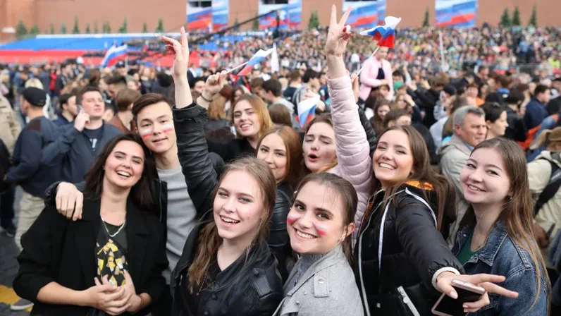 Путин назначил новую дату празднования Дня молодежи