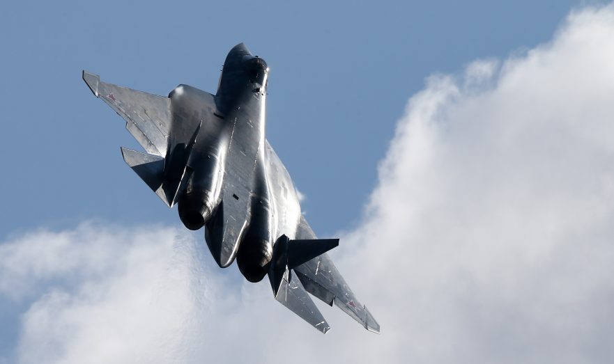 В РФ запатентовали двухместный истребитель-невидимку Су-57