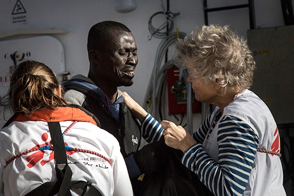 «Люди случайно наступают на мины...». Российский врач бросила все и уехала в Сирию спасать людей