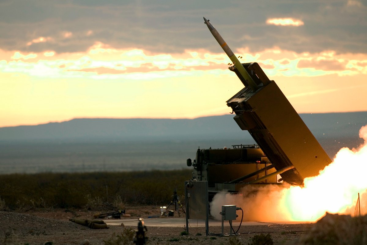 HIMARS, гаубицы M777 и ракеты: какое новое оружие США и Европа отправили Украине за последние месяцы?