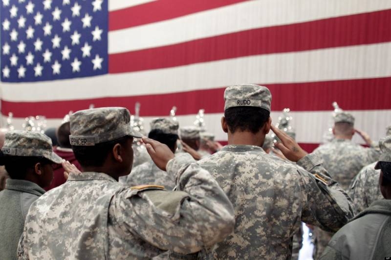 Заплатите за охрану! Делец в кресле президента