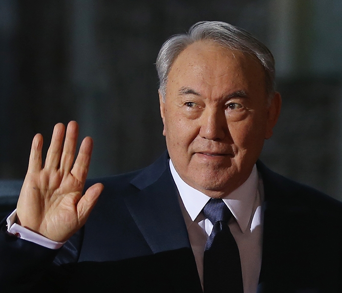 Президент Казахстана ушел в отставку