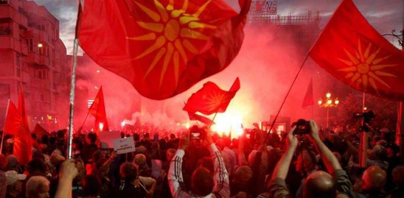 Американский волк для балканских овец