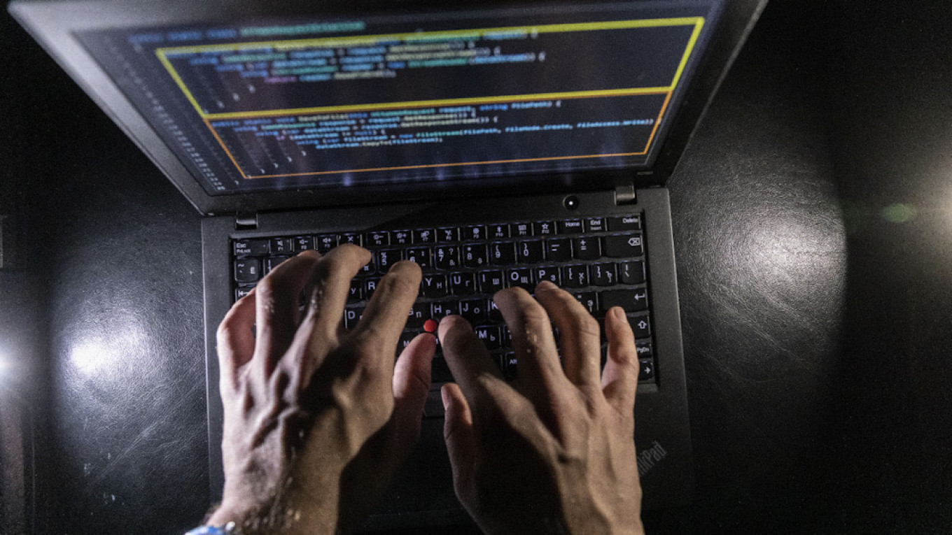 Эксперт CNN: материальных разрушений кибератаки не вызывают — они опасны тем, что убивают доверие