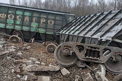 Поезд сошел с рельсов после взрыва под Рязанью. Что известно о случившемся?
