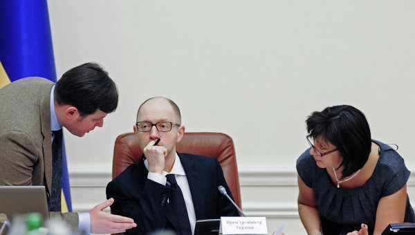 Bloomberg View: план МВФ по Украине трещит по швам