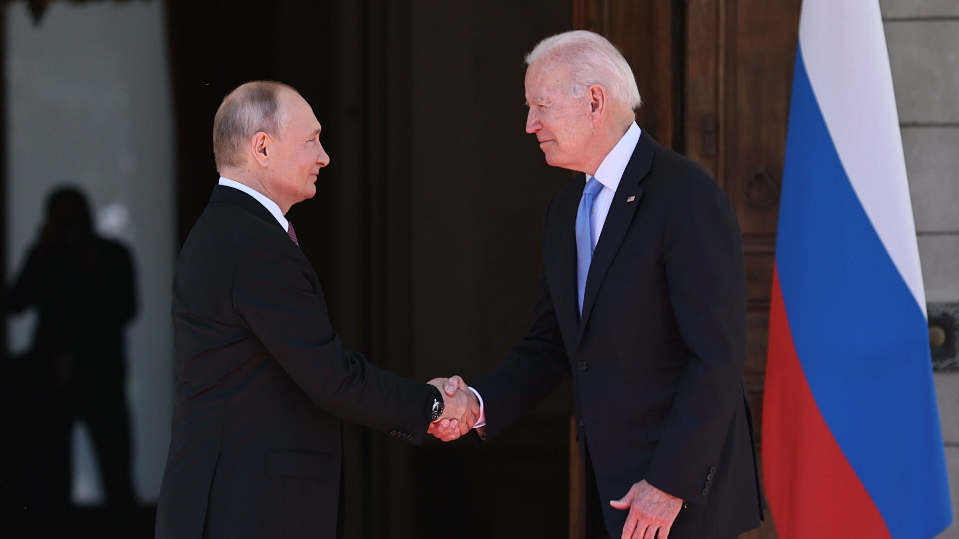 Эксперт рассказал, чьи интересы представлял Байден на встрече с Путиным