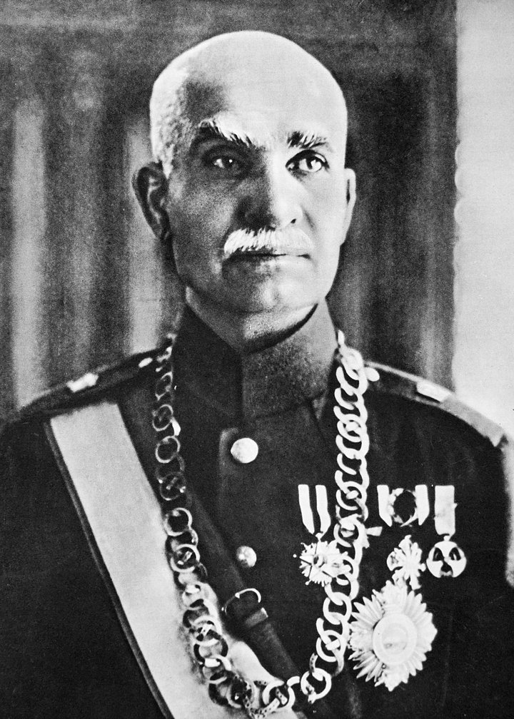 Шах Ирана Реза Пехлеви во время Второй мировой войны, 1941 год 2.jpg